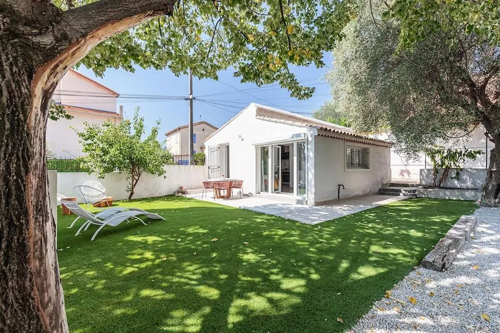 Maisonnette A 400M De La Plage Villeneuve-Loubet 0*,  France
